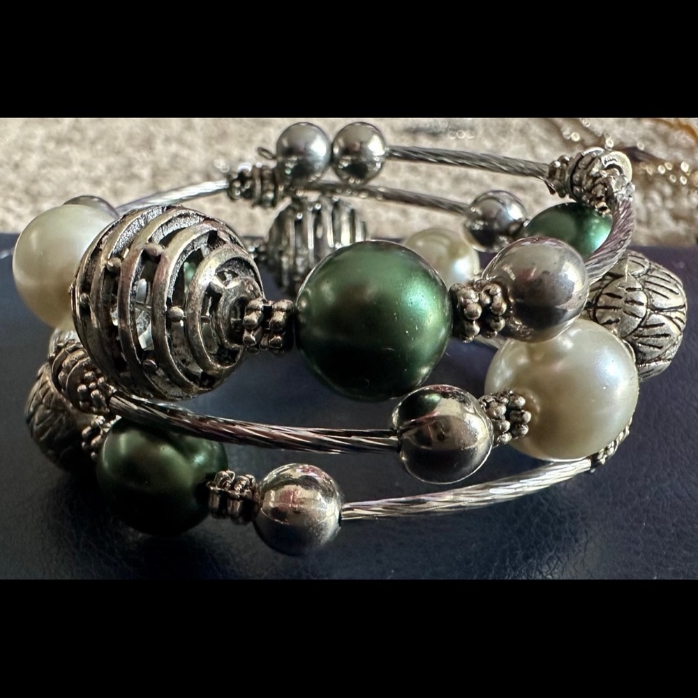 Hand Crafted Silver and Green Beaded Bracelet